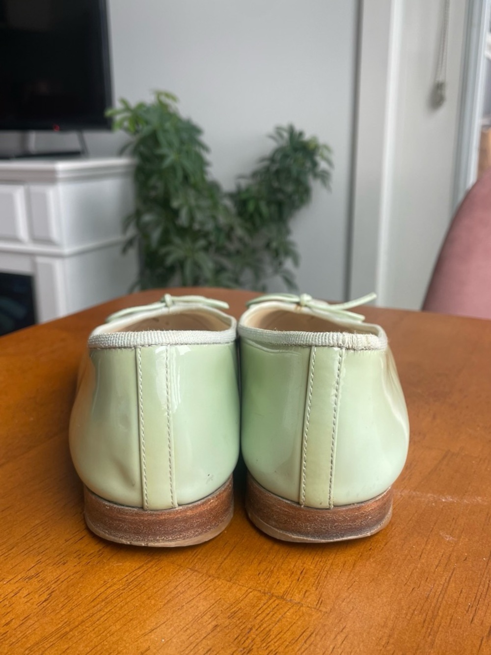 CHANEL Mint Green Two Tone Patent Leather Cap-Toe Ballet Flats - Picture 6 of 14